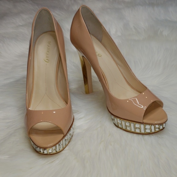 EUC Boutique 9 Nosey Platform Patent Leather Heels - Picture 2 of 8